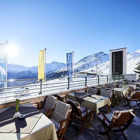 ホテル Hochsoelden 4*