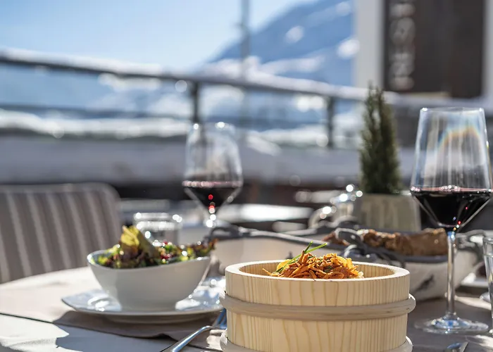 Hochsoelden فندق 4*