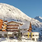 ホテル Hochsoelden ゼルデン